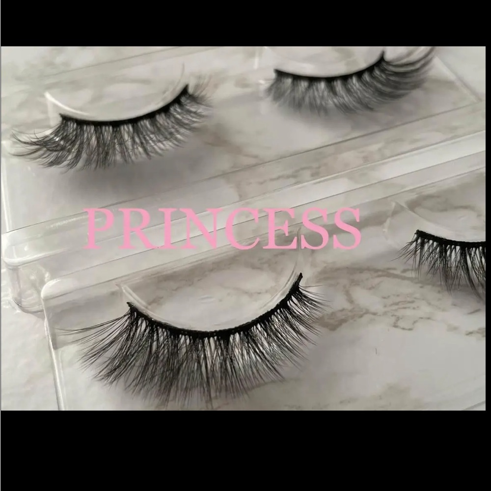 Strip lashes